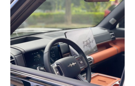 Leopard 7 Ultra 2025